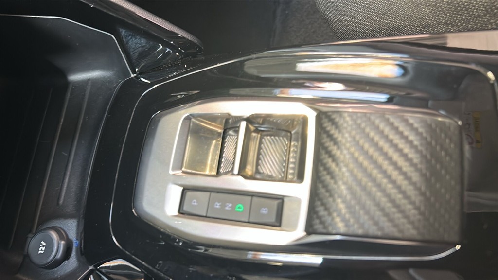 Peugeot e-208 EL Style 136HK 5d Aut. - Image 17