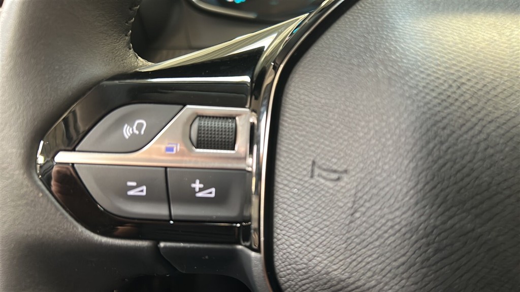 Peugeot e-208 EL Style 136HK 5d Aut. - Image 20