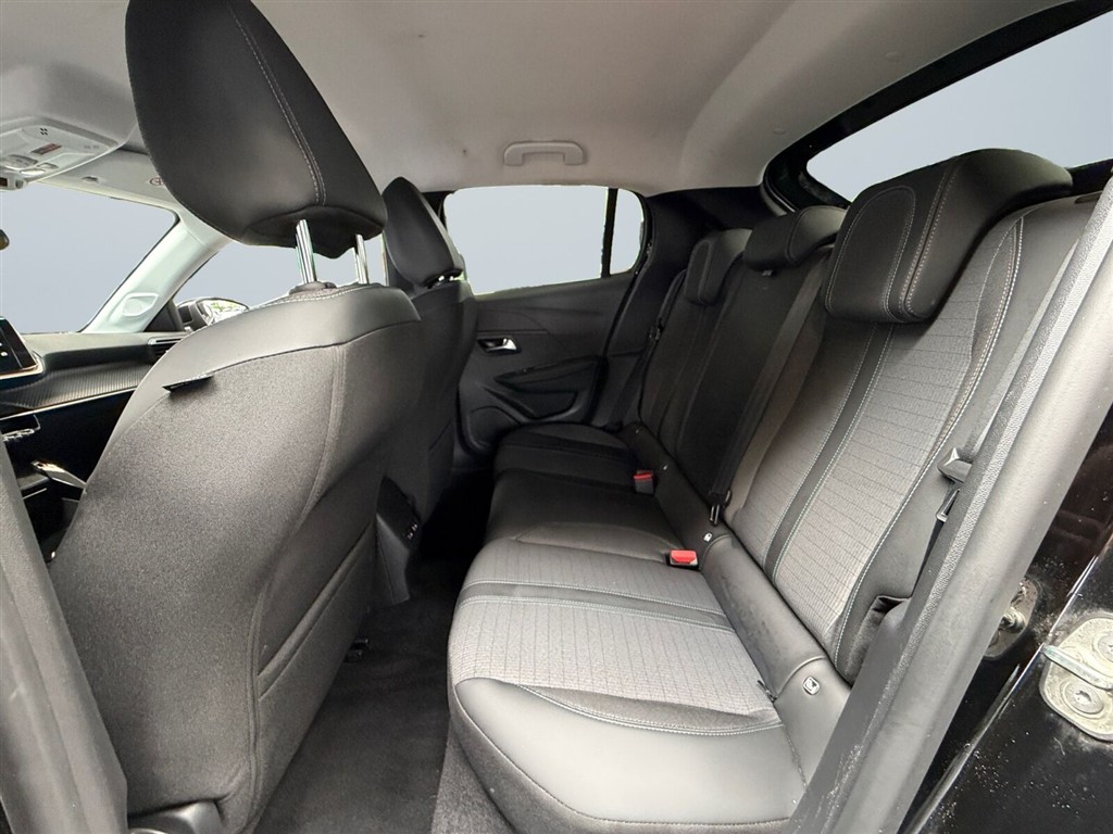 Peugeot e-208 EL Allure 136HK 5d Aut. - Image 14