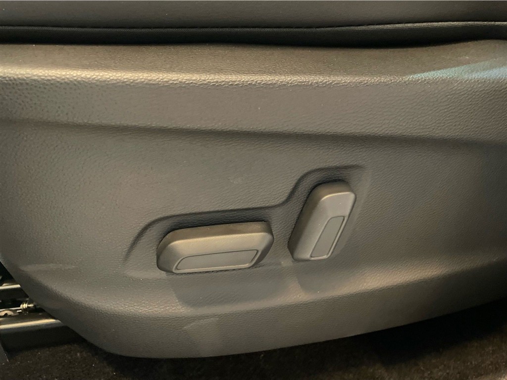 Maxus Euniq 6 EL 177HK 5d Aut. - Image 14