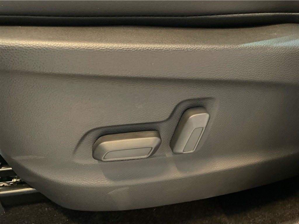 Maxus Euniq 6 EL 177HK 5d Aut. - Image 17