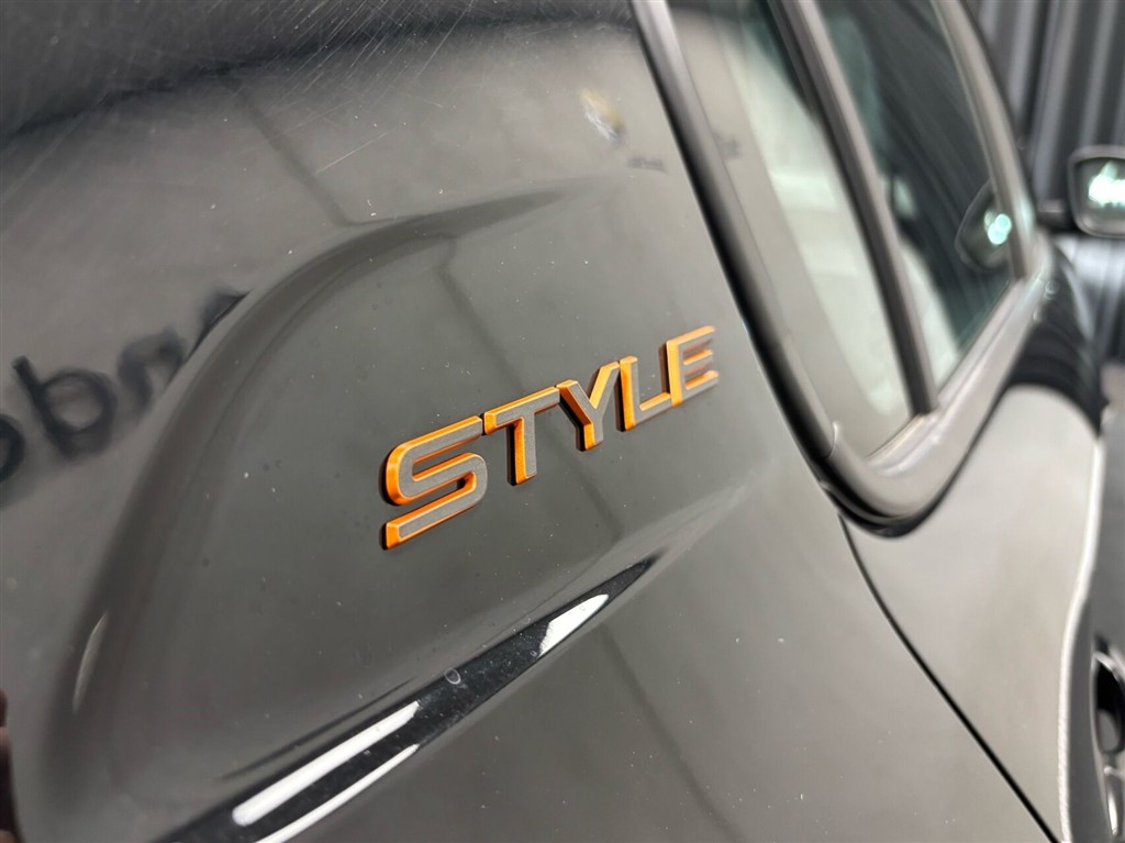 Peugeot e-208 EL Style 136HK 5d Aut. - Image 6