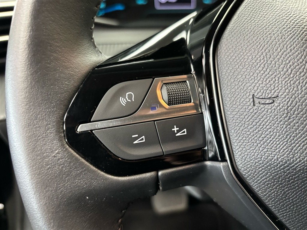 Peugeot e-208 EL Style 136HK 5d Aut. - Image 12