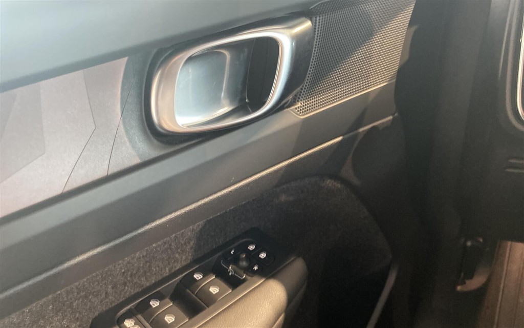 Volvo C40 P8 Recharge Twin Plus AWD 408HK 4d Aut. - Image 15