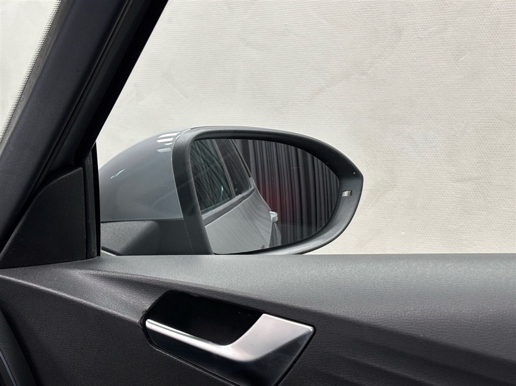 VW ID.3 EL Pro Performance 204HK 5d Aut. - Image 21
