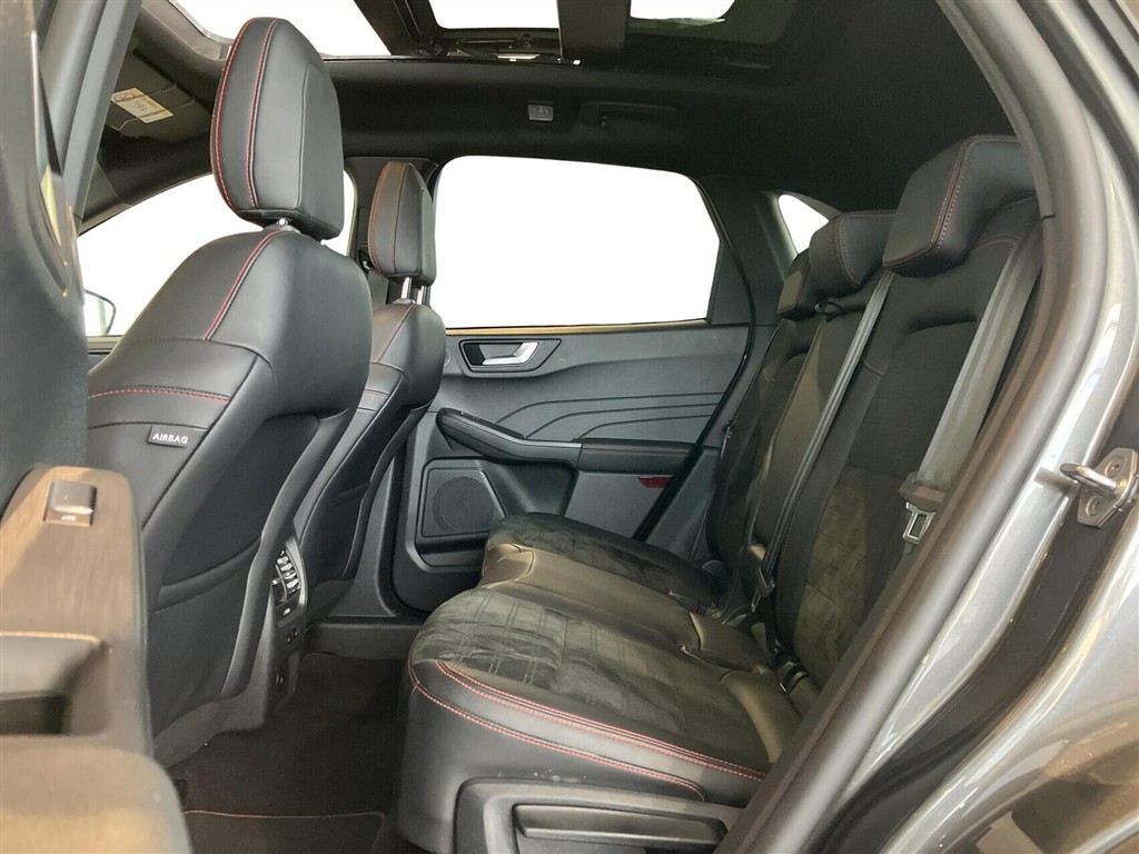 Ford Kuga 2,5 Plugin-hybrid ST-Line X CVT 225HK 5d Trinl. Gear - Image 5