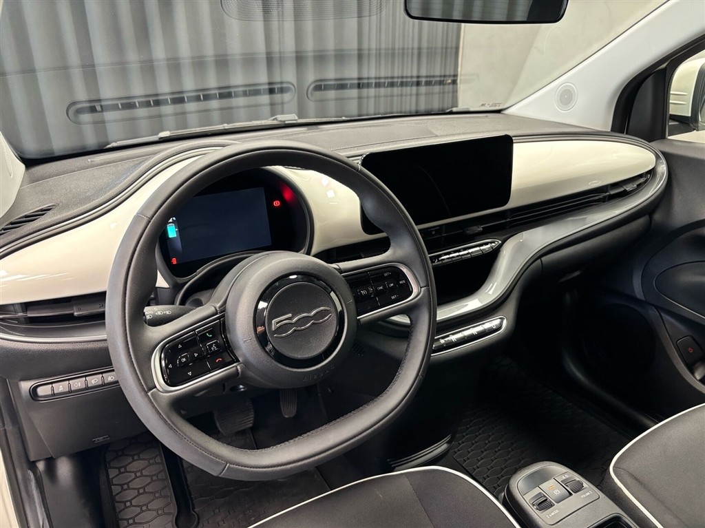 Fiat 500e EL Action 95HK 3d Aut. - Image 9
