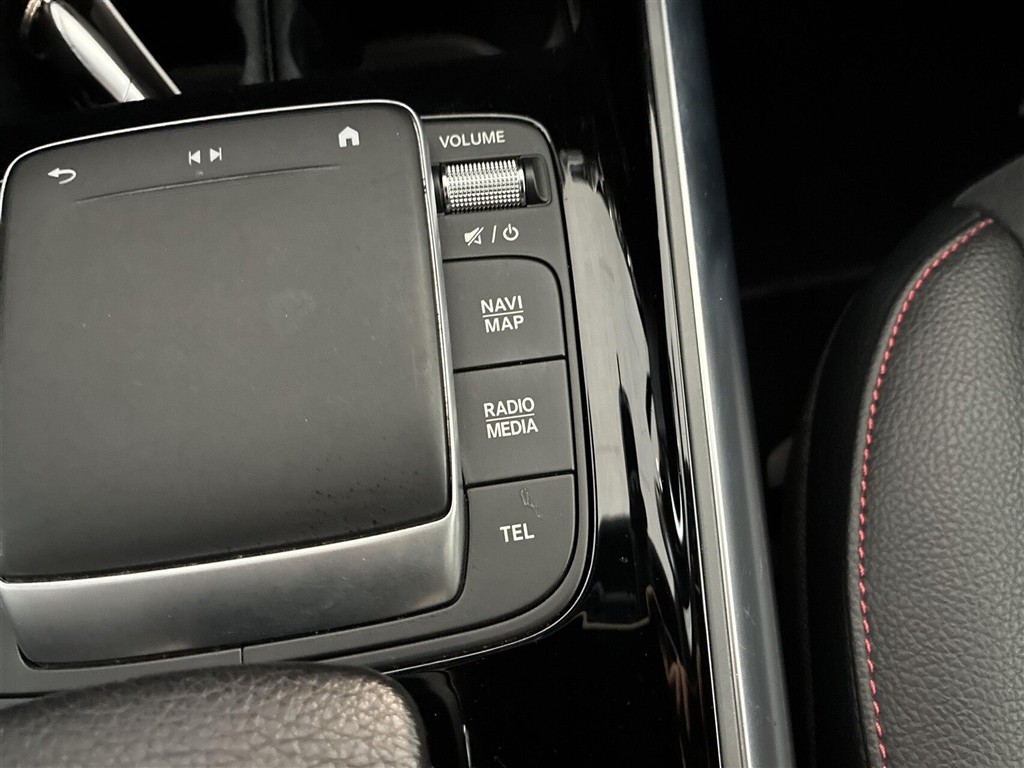 Mercedes-Benz EQA 300 EL AMG Line 4Matic 228HK 5d Aut. - Image 14