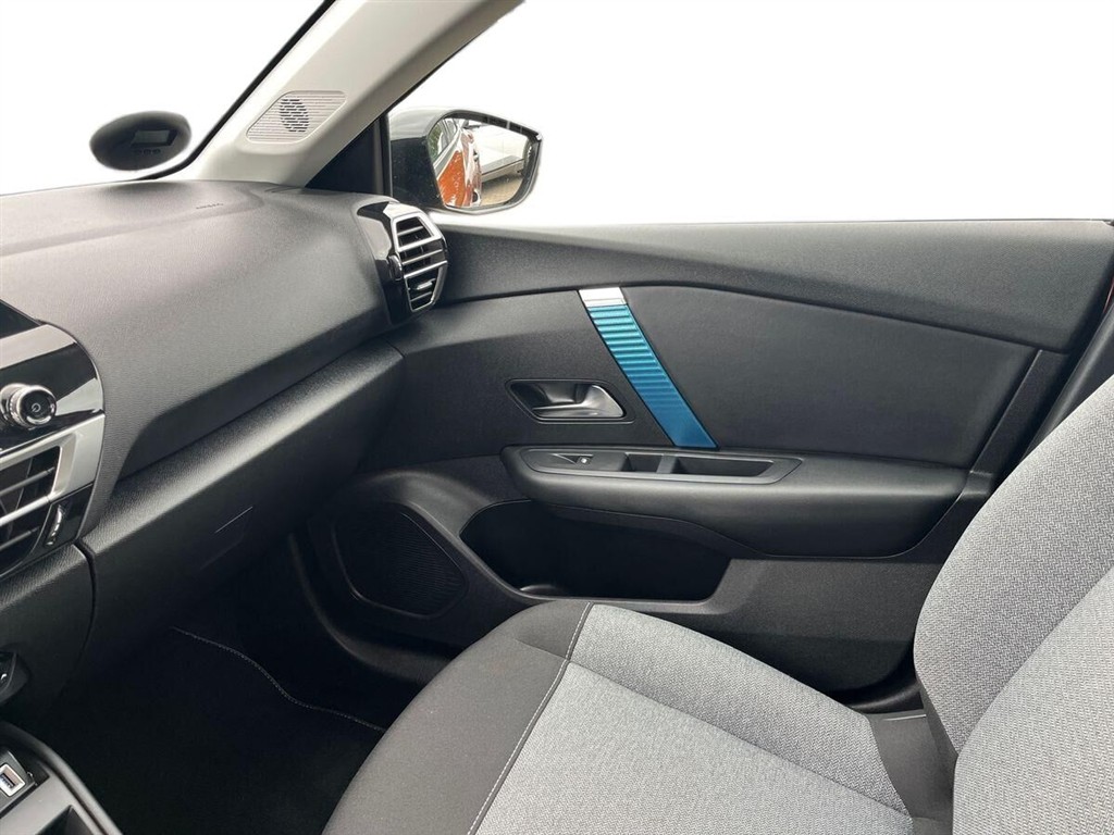 Citroën e-C4 EL Iconic 136HK 5d Aut. - Image 11