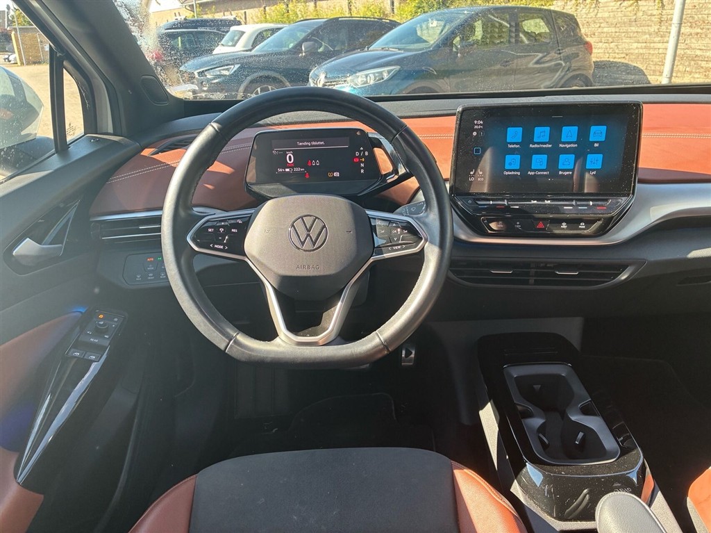 VW ID.4 EL Pro Performance 204HK 5d Aut. - Image 4