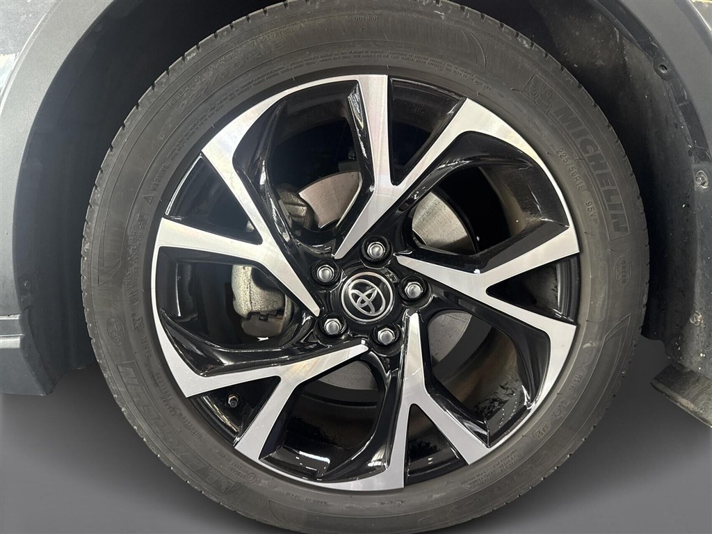 Toyota C-HR 2,0 Hybrid C-LUB Premium Multidrive S 184HK 5d Aut. - Image 15