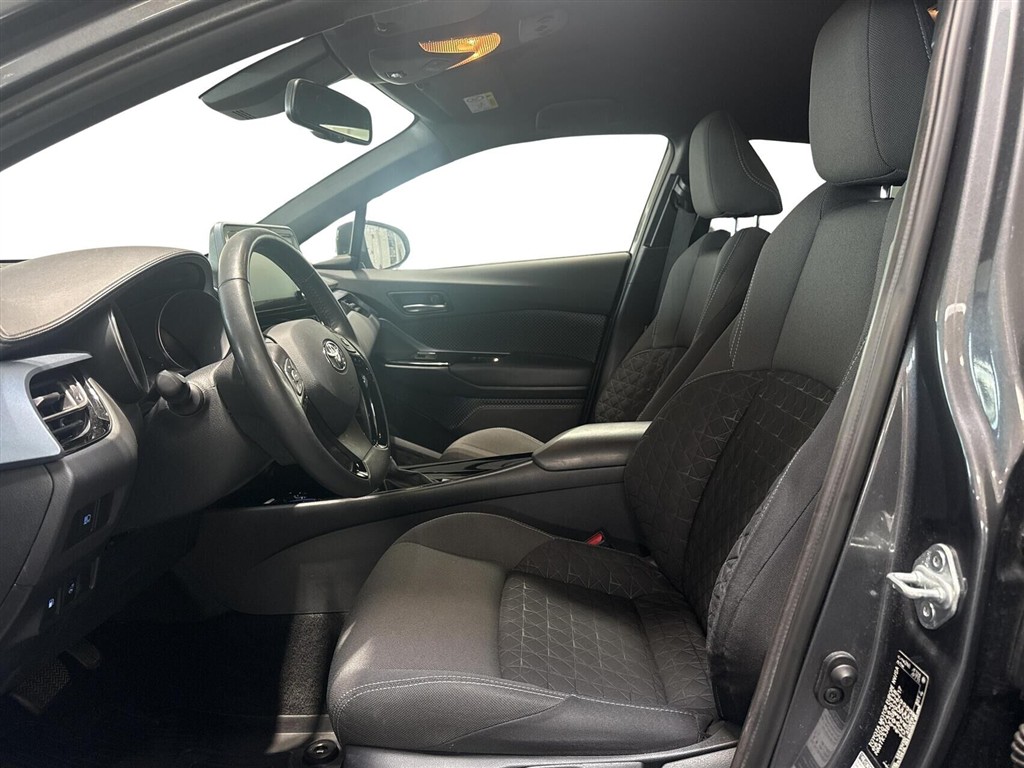 Toyota C-HR 2,0 Hybrid C-LUB Premium Multidrive S 184HK 5d Aut. - Image 4