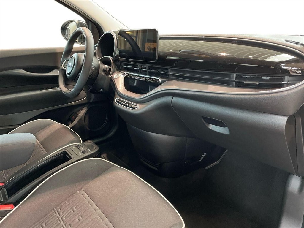 Fiat 500e EL Nouvelle Berline 118HK 3d Aut. - Image 15