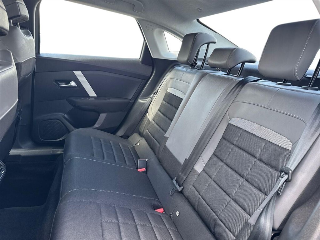 Citroën e-C4 X EL Plus 156HK 5d Aut. - Image 11