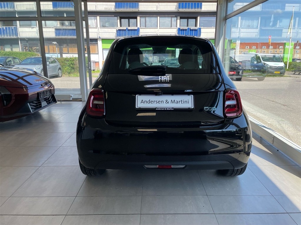 Fiat 500e EL La Prima By Bocelli 118HK 3d Aut. - Image 3