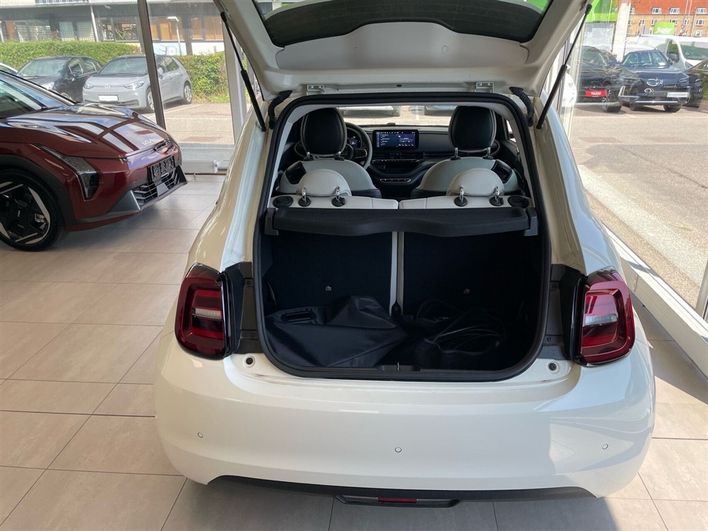 Fiat 500e EL La Prima By Bocelli 118HK 3d Aut. - Image 18