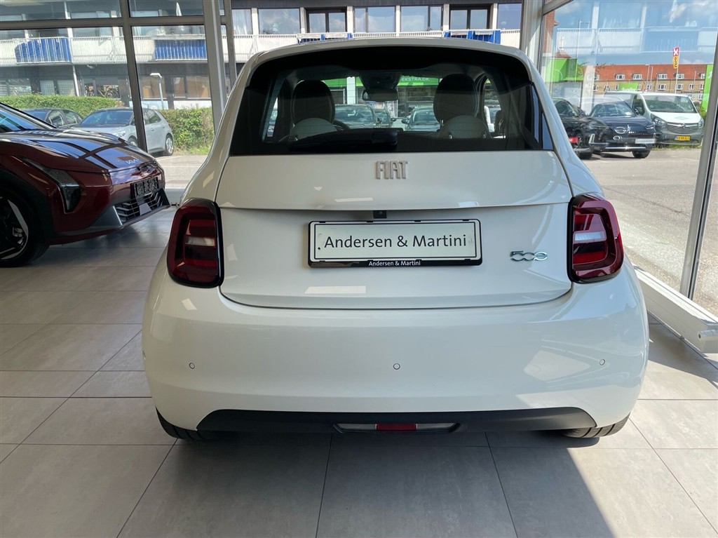 Fiat 500e EL La Prima By Bocelli 118HK 3d Aut. - Image 3