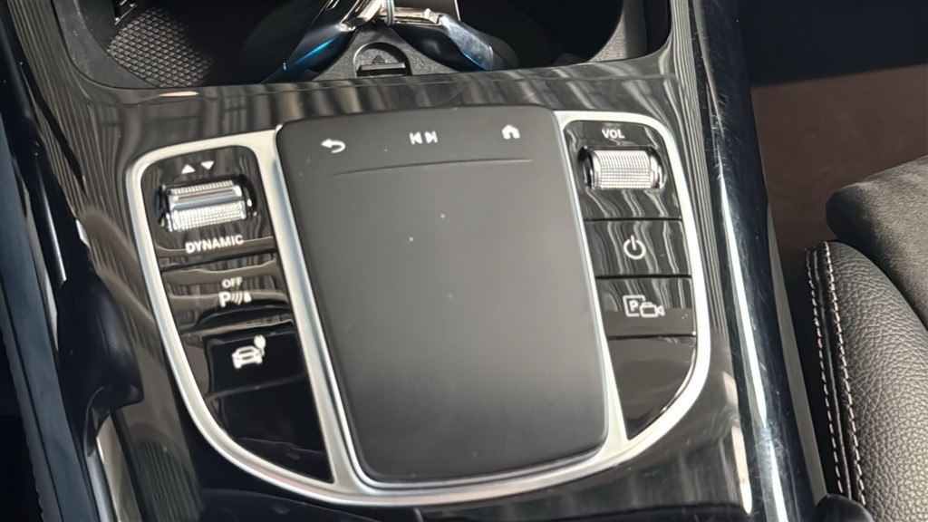 Mercedes-Benz EQC 400 EL AMG Line 4Matic 408HK 5d Aut. - Image 16