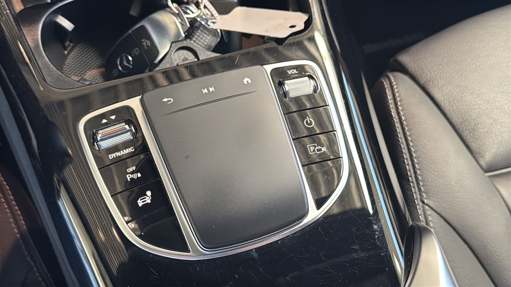 Mercedes-Benz EQC 400 EL AMG Line 4Matic 408HK 5d Aut. - Image 16