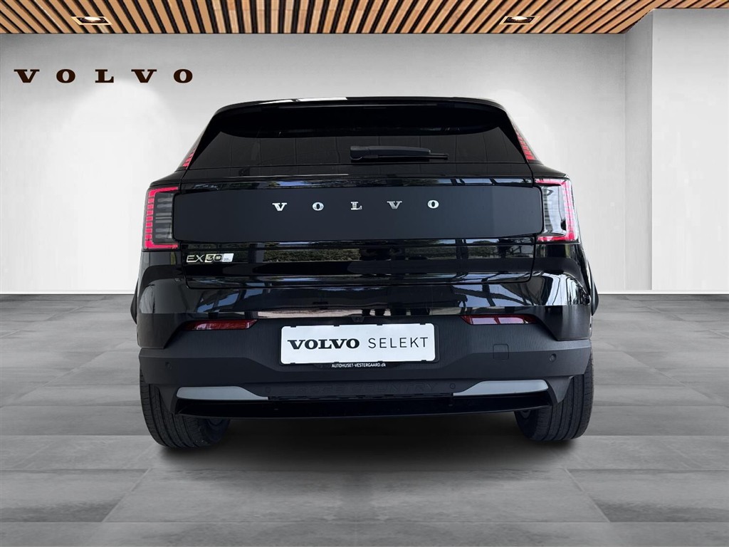 Volvo EX30 Cross Country Twin Motor Performance Ultra AWD 428HK 5d Aut. - Image 8