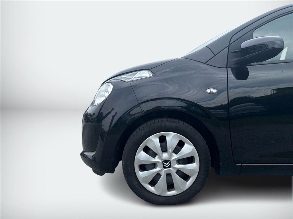 Citroën C1 1,0 VTi Shine 72HK 5d - Image 9