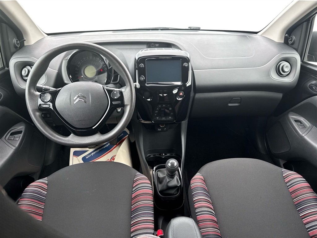 Citroën C1 1,0 VTi Shine 72HK 5d - Image 10