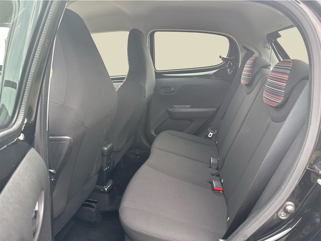 Citroën C1 1,0 VTi Shine 72HK 5d - Image 12