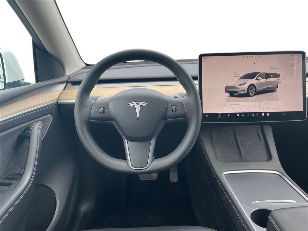 Tesla Model Y EL Long Range AWD 514HK 5d Aut. - Image 17