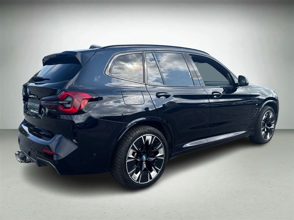 BMW iX3 EL M-Sport Charged Plus 286HK 5d Aut. - Image 4
