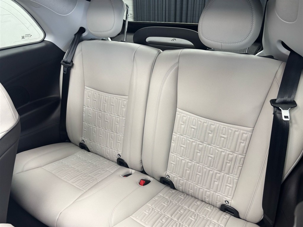 Fiat 500e EL La Prima By Bocelli 118HK Cabr. Aut. - Image 8