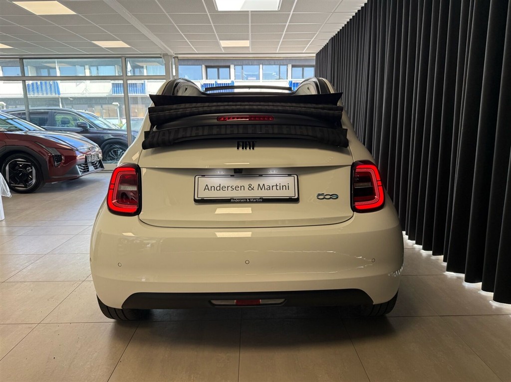 Fiat 500e EL La Prima By Bocelli 118HK Cabr. Aut. - Image 18