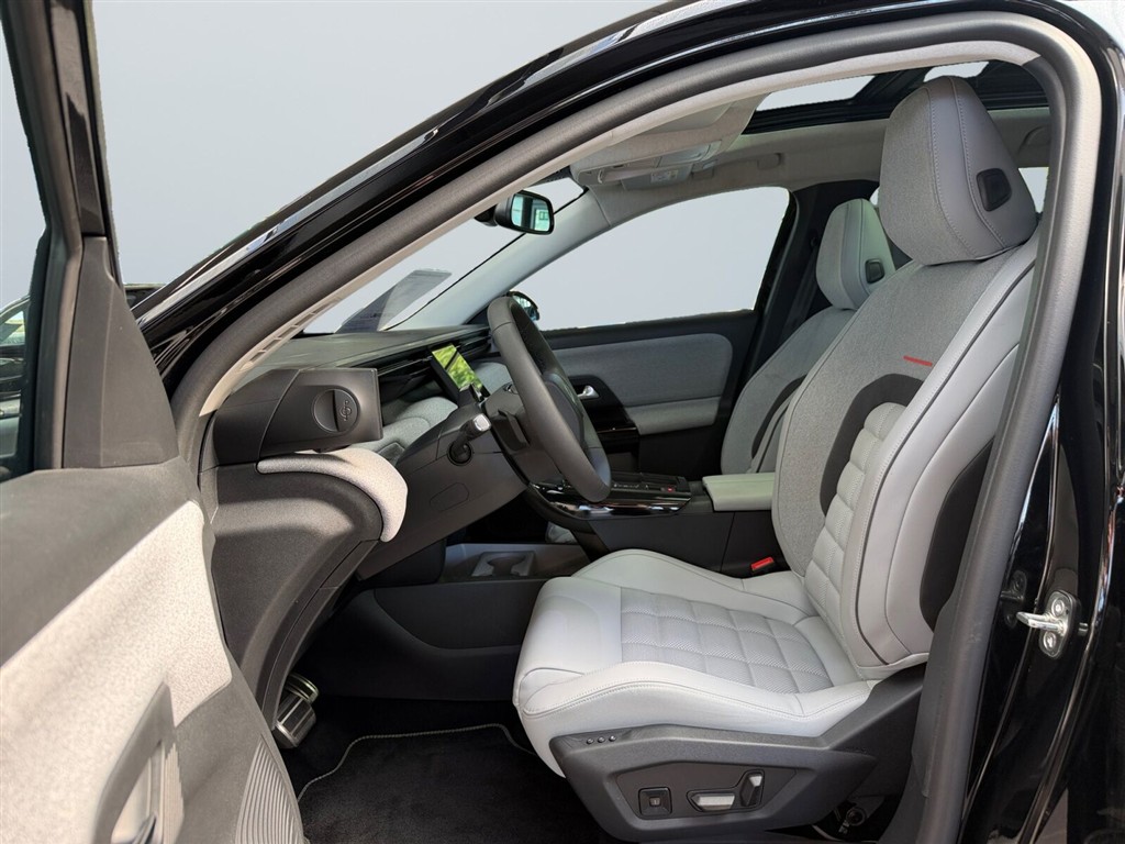 Citroën e-C5 Aircross EL Max 210HK 5d Aut. - Image 11