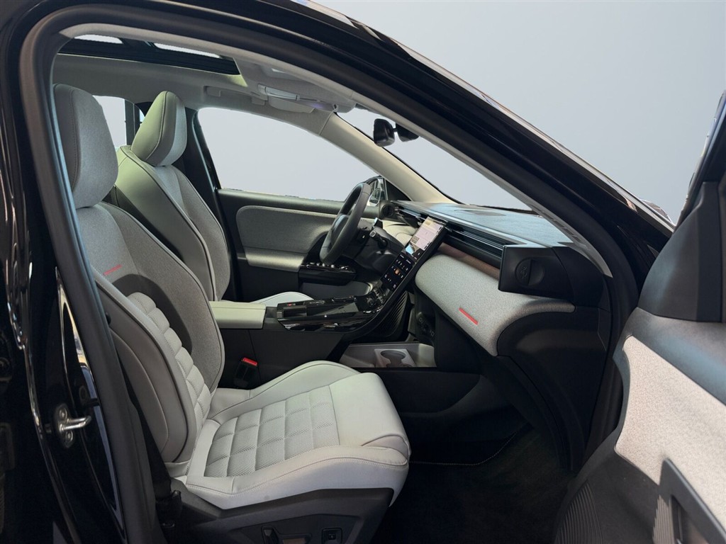 Citroën e-C5 Aircross EL Max 210HK 5d Aut. - Image 16