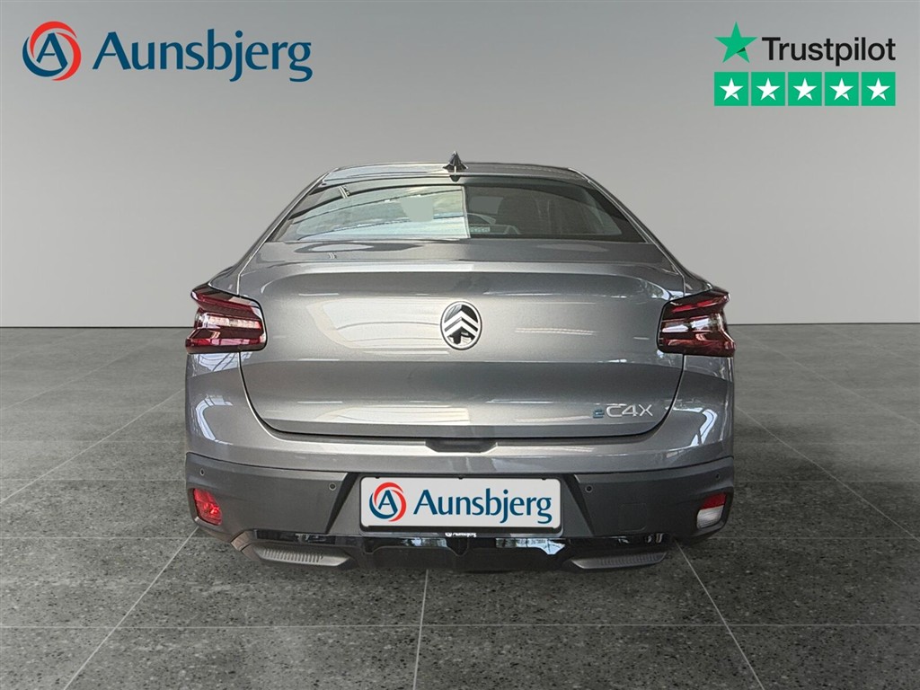 Citroën e-C4 X EL Plus 156HK 5d Aut. - Image 6