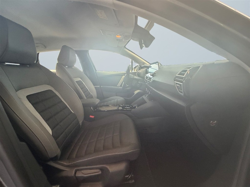 Citroën e-C4 X EL Plus 156HK 5d Aut. - Image 17