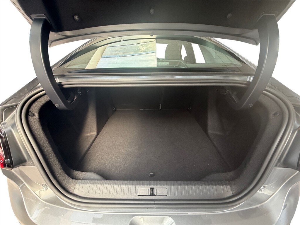 Citroën e-C4 X EL Plus 156HK 5d Aut. - Image 18