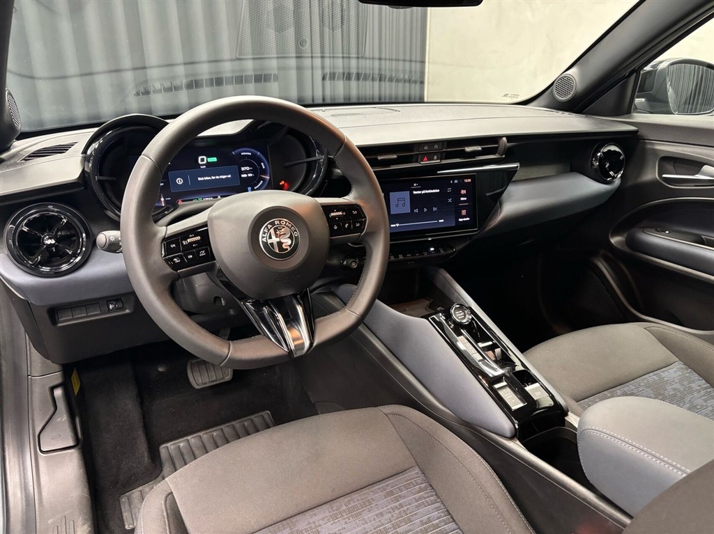 Alfa Romeo Junior EL Core 156HK 5d Aut. - Image 12