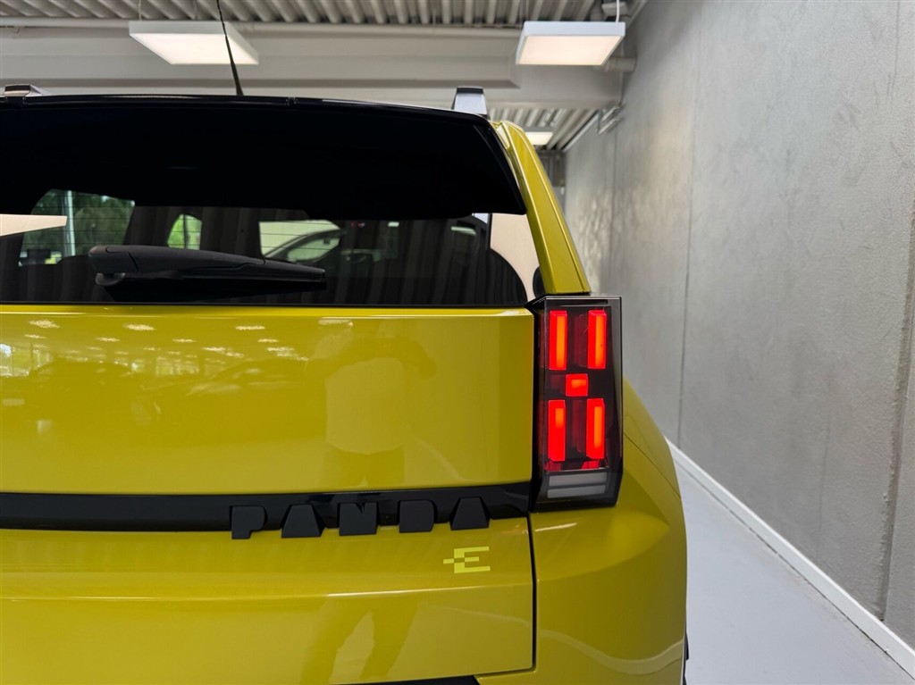 Fiat Grande Panda EL La Prima 113HK 5d Aut. - Image 10