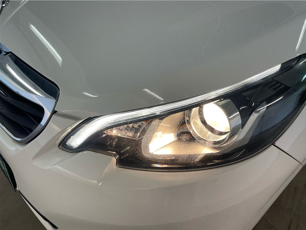 Peugeot 108 1,0 e-Vti Allure+ 69HK 5d - Image 12
