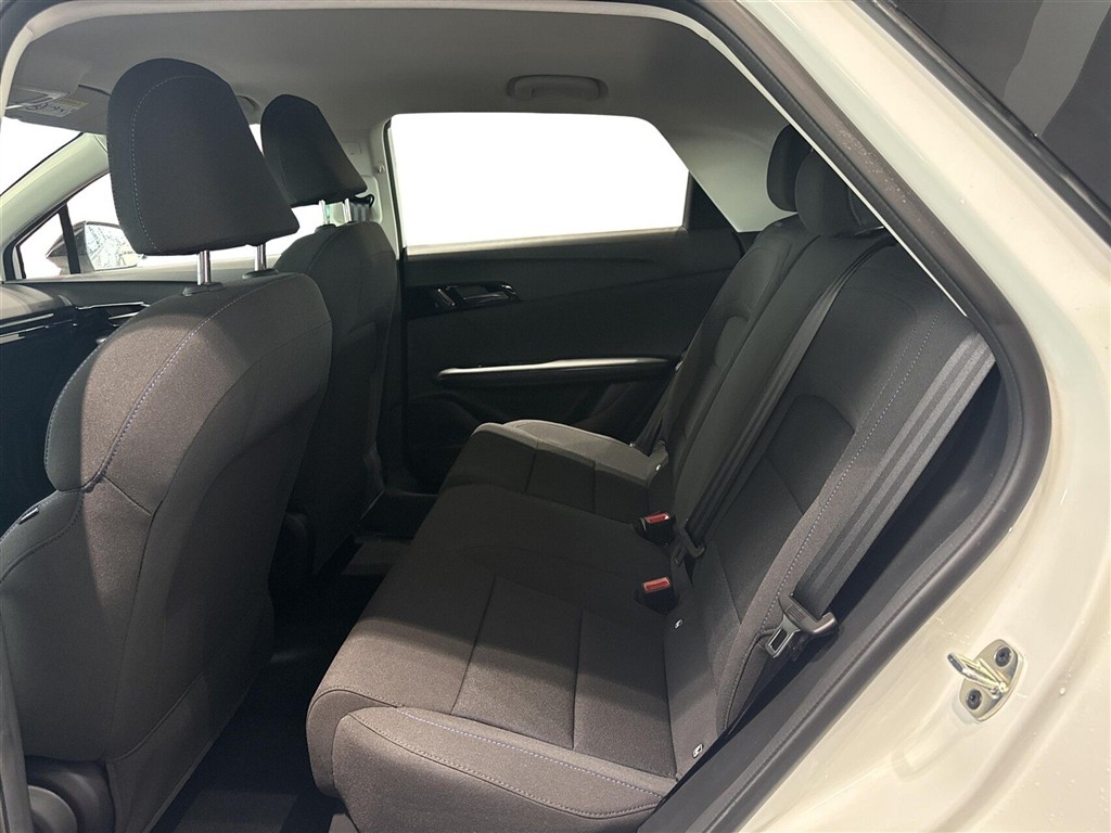 MG MG4 Electric EL Standard Range 170HK 5d Aut. - Image 6