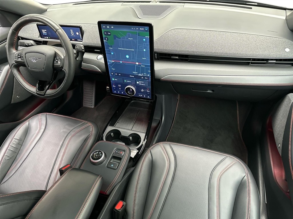 Ford Mustang Mach-E EL UR Premium AWD 351HK 5d Aut. - Image 10
