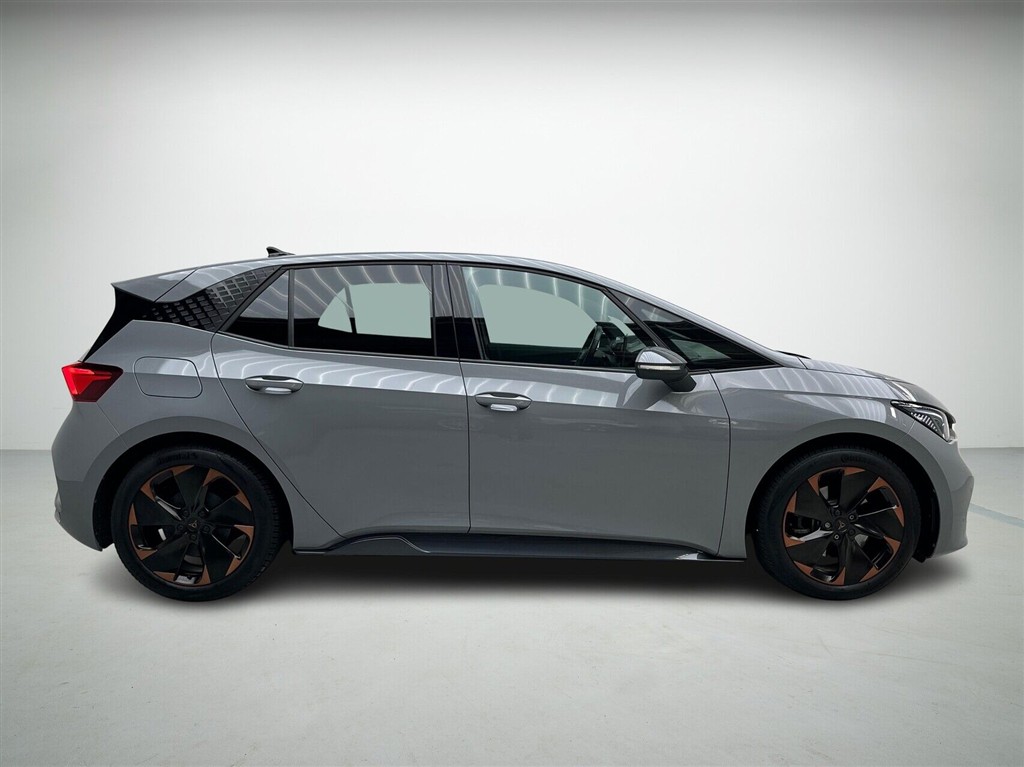 Cupra Born EL Dinamica Pack High 204HK 5d Aut. - Image 6