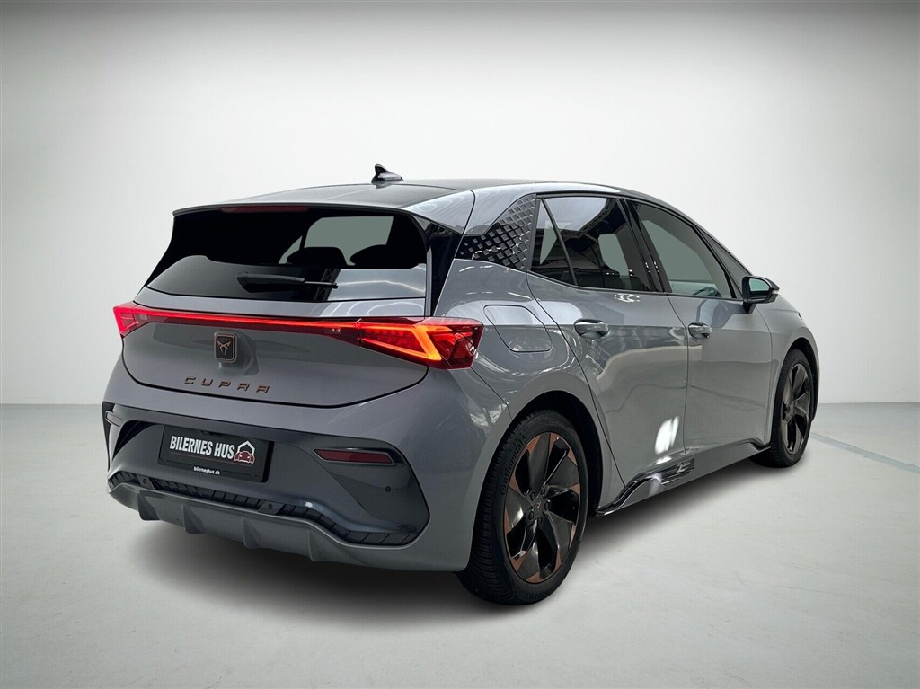 Cupra Born EL Dinamica Pack High 204HK 5d Aut. - Image 2
