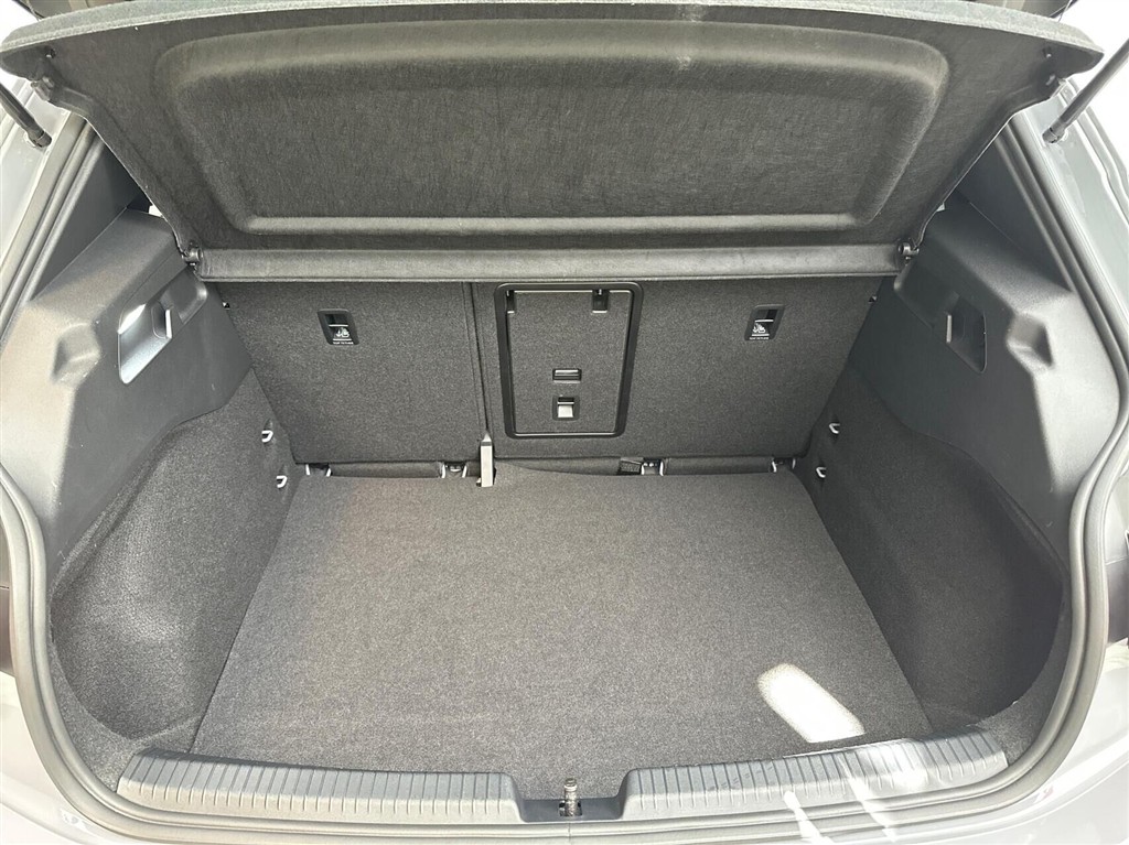 Cupra Born EL Dinamica Pack High 204HK 5d Aut. - Image 14