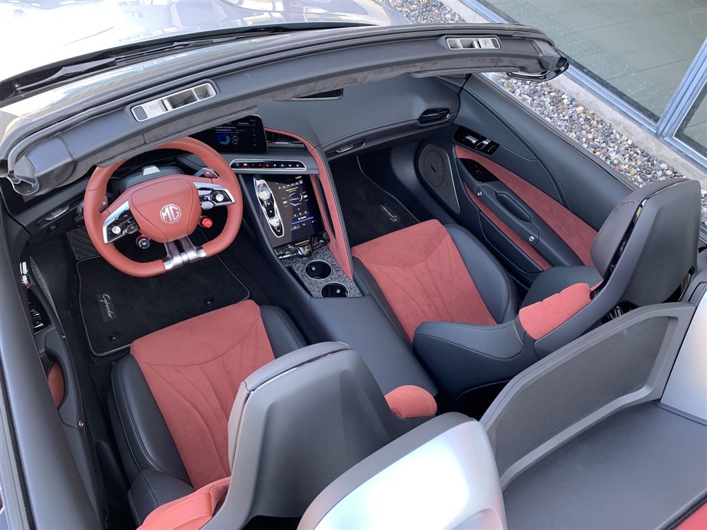 MG Cyberster 77 kWh LR AWD Performance GT 510HK Cabr. Aut. - Image 23
