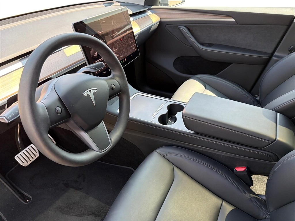 Tesla Model Y EL Performance AWD 534HK 5d Aut. - Image 4