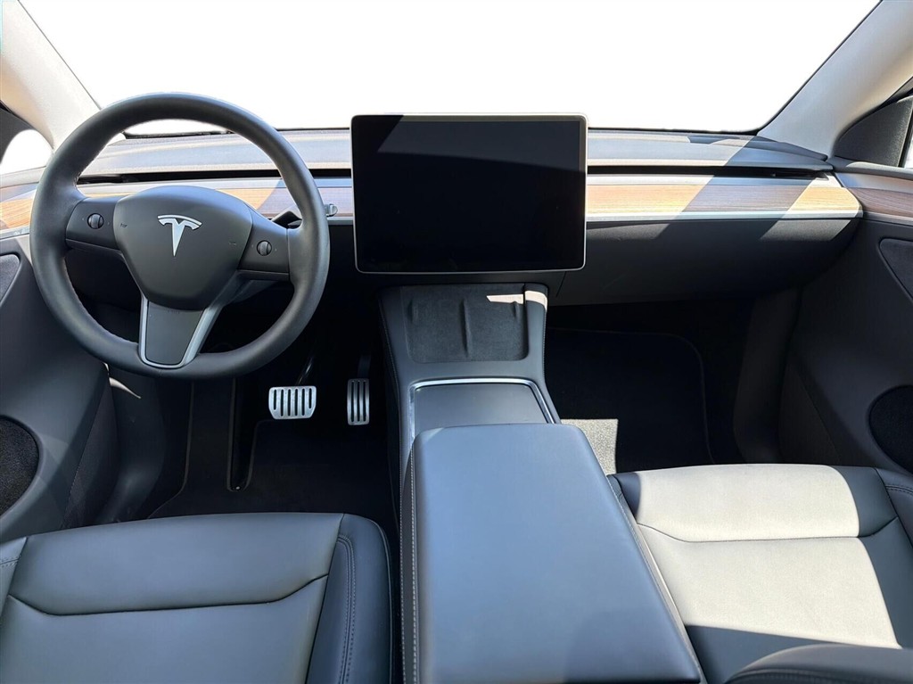 Tesla Model Y EL Performance AWD 534HK 5d Aut. - Image 5