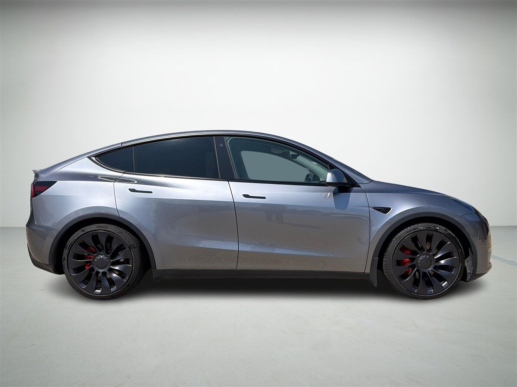 Tesla Model Y EL Performance AWD 534HK 5d Aut. - Image 6