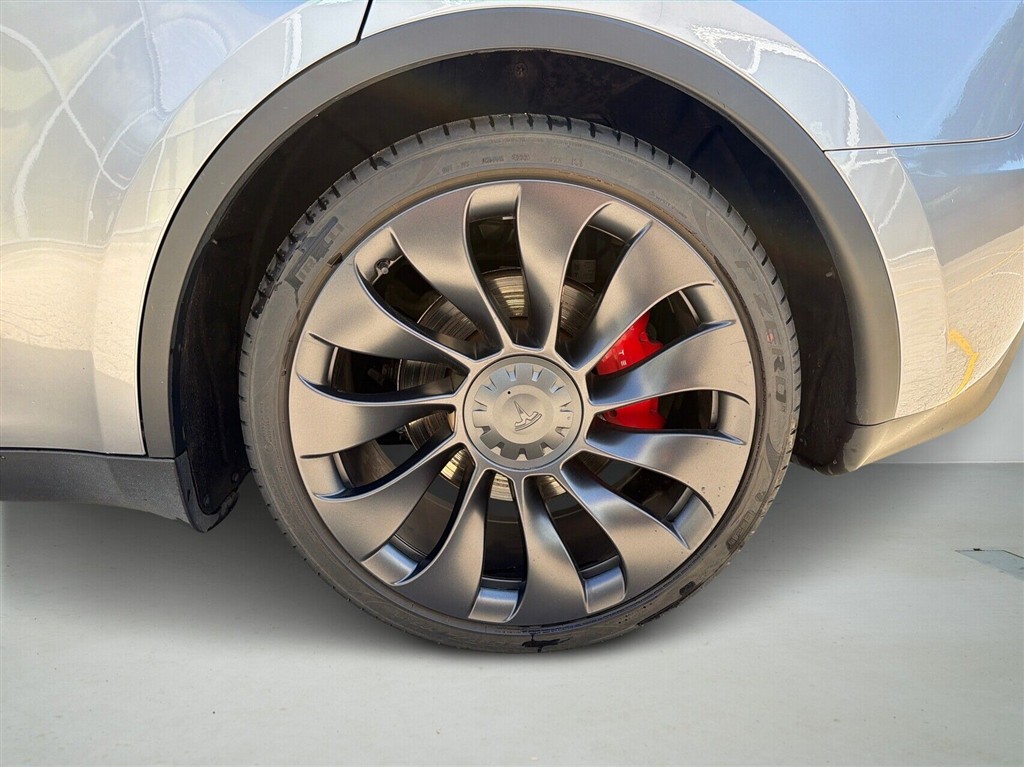 Tesla Model Y EL Performance AWD 534HK 5d Aut. - Image 9