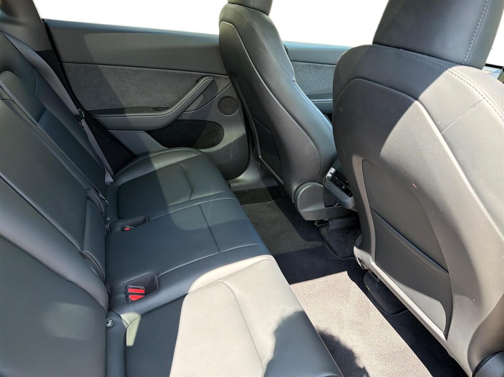 Tesla Model Y EL Performance AWD 534HK 5d Aut. - Image 17